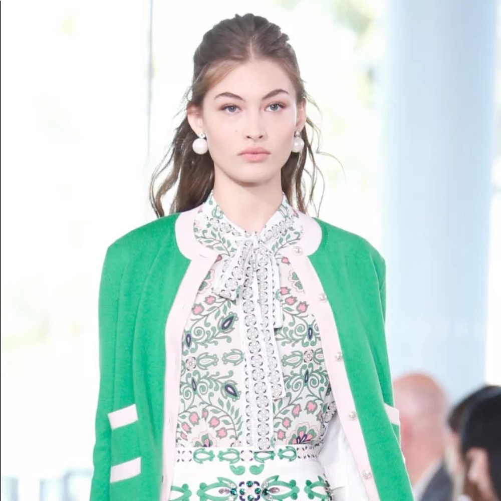 Meet your Posher, Lily